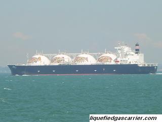 Gas carrier sea passage